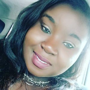 Meet your Posher, Labrina